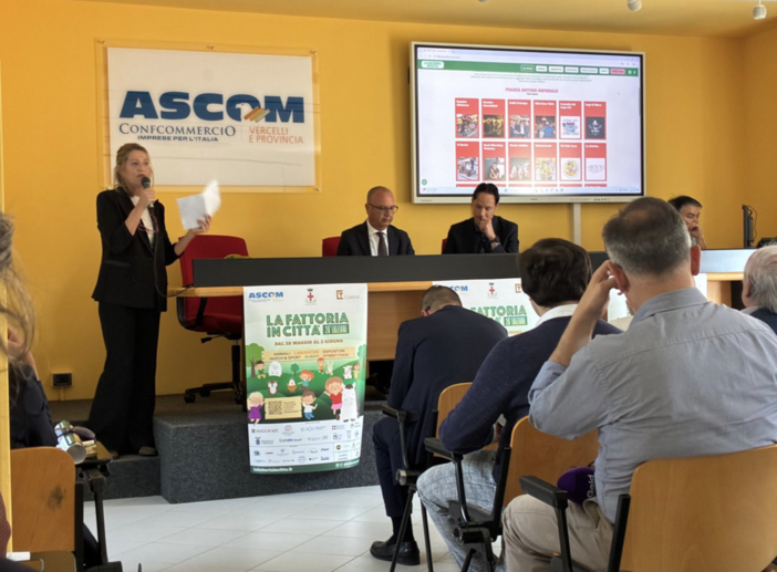 Anna Bussi, il presidente Santarella, il direttore Barasolo