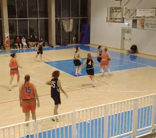 Basket Pegli - Pallacanestro Femminile Vercelli 79-58 (buona prova, comunque)