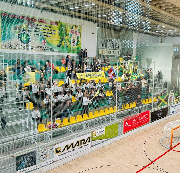 Torna il pubblico al Pala Pregnolato - foto e video Torna il pubblico al Pala Pregnolato - foto e video