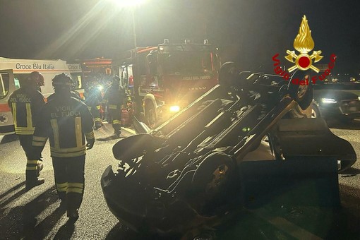 Schianto in autostrada, grave una vercellese 44enne