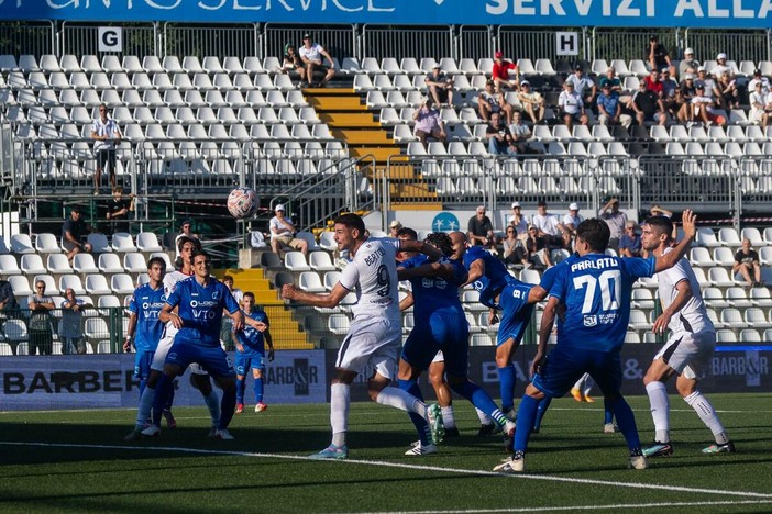 Bertoli sfiora il gol (foto Devecchi)