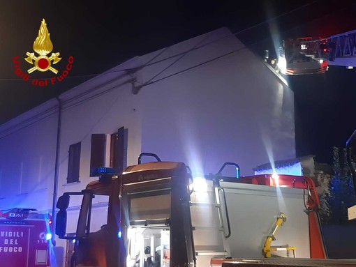 Albano, principio di incendio a una canna fumaria