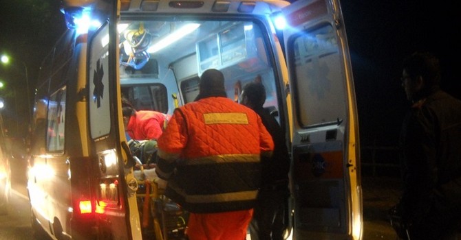 Investito sulla A4 tra Balocco e Carisio: è gravissimo Investito sulla A4 tra Balocco e Carisio: è gravissimo