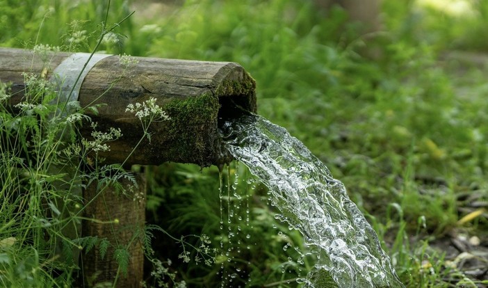 Acqua, stop agli usi non essenziali Acqua, stop agli usi non essenziali