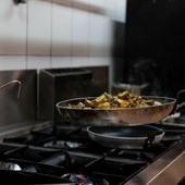 Attrezzature per ristorazione: guida pratica alla scelta ideale Attrezzature per ristorazione: guida pratica alla scelta ideale