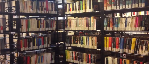 Vercelli, riapre la Biblioteca: nuove regole per prendere i libri in prestito