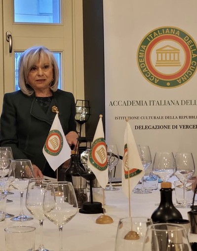 Viaggio (letterario e gastronomico) nelle osterie della vecchia Vercelli Viaggio (letterario e gastronomico) nelle osterie della vecchia Vercelli