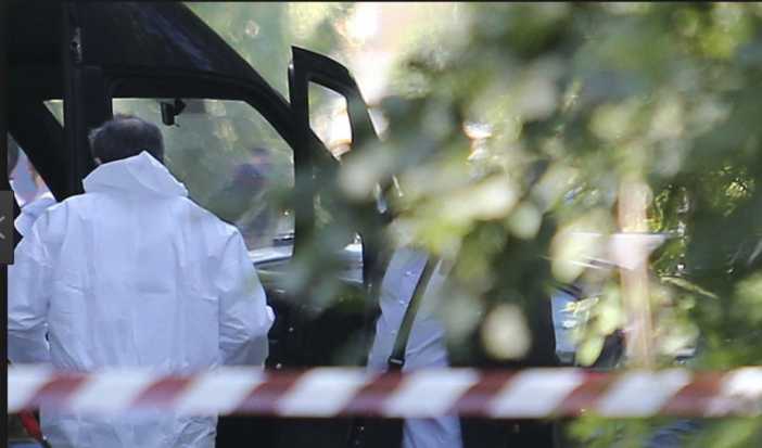 "Il morto chiuso nella valigia è mio fratello" "Il morto chiuso nella valigia è mio fratello"