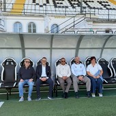 La Pro Vercelli “vola” a Capo Verde: solidarietà e sport 𝐮𝐧𝐢𝐬𝐜𝐨𝐧𝐨 𝐕𝐞𝐫𝐜𝐞𝐥𝐥𝐢 𝐞 𝐒𝐚𝐧𝐭𝐚 𝐂𝐫𝐮𝐳