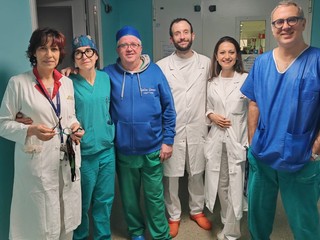 L'equipe di Urologia con il dottor Cipollone L'equipe di Urologia con il dottor Cipollone