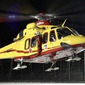 Moto fuori strada, due feriti gravissimi Moto fuori strada, due feriti gravissimi