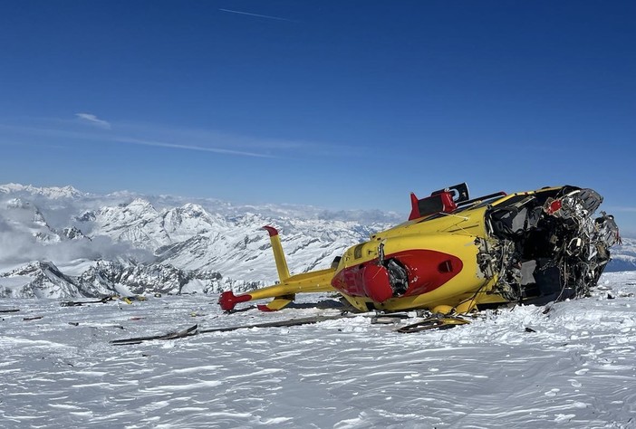 Elicottero del 118 di Borgosesia precipita sul Monte Rosa - In aggiornamento