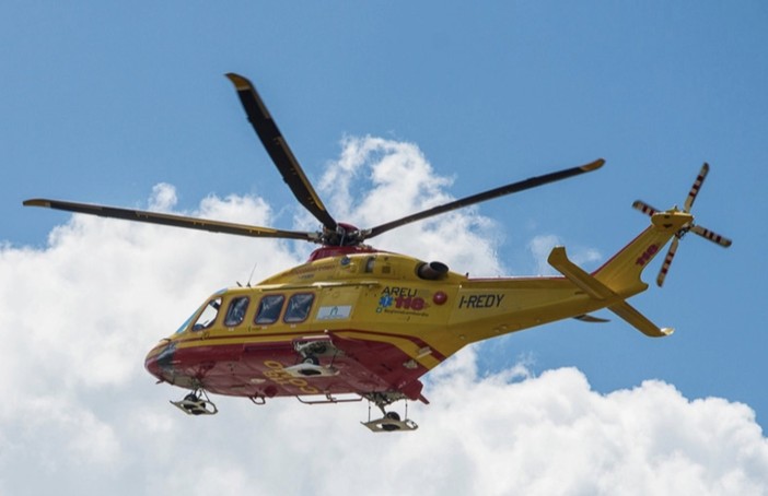 Auto ribaltata sulla Sp 11: ferito un 50enne