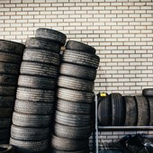 Fattori che Influenzano il Costo delle Gomme Usate: Guida Completa per un Acquisto Consapevole