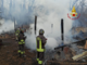 Baracche a fuoco alla periferia di Gattinara: all'interno anche bombole del gas