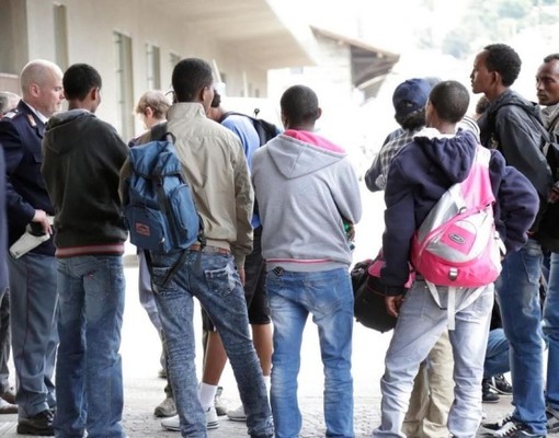 Delibera anti migranti: il Pd vercellese va al contrattacco Delibera anti migranti: il Pd vercellese va al contrattacco