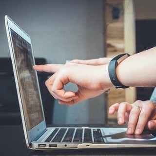 Informazione sportiva e responsabilità digitale