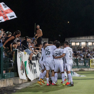 L'esultanza dopo il gol (foto Devecchi)
