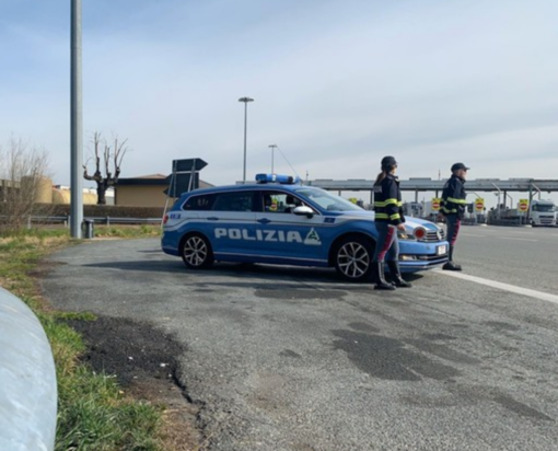 Torino, smontavano auto rubate inviandole in Marocco: 12 persone nei guai