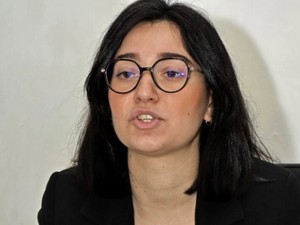 «Mezz'ora in attesa al telefono per aiutare un'anziana a cui non vengono consegnati i pannoloni. Poi cade la linea: per sempre»