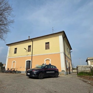 Palestro, treno fermo per un 25enne senza biglietto: denunciato dai Carabinieri