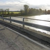 Sospetta lesione a un'arcata: chiuso al traffico il ponte tra Quinto e Oldenico