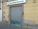 Vandalizzata la sede della Lega Vandalizzata la sede della Lega