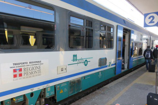 "Pendolari e turisti, da Trenitalia un servizio inadeguato" "Pendolari e turisti, da Trenitalia un servizio inadeguato"
