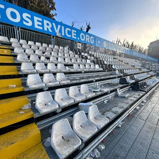 Stadio Piola: seggiolini divelti, servizi igienici e spogliatoi vandalizzati. La protesta della Pro