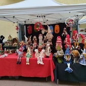 Il Mercatino accende il Natale a Santhià