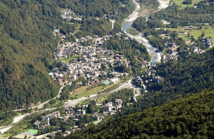 Si perde nei boschi sopra Scopello, momenti di paura per un uomo