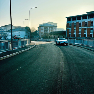 Viabilità: telecamere sul cavalcaferrovia Tournon e interventi sulla ciclabile di via Trino