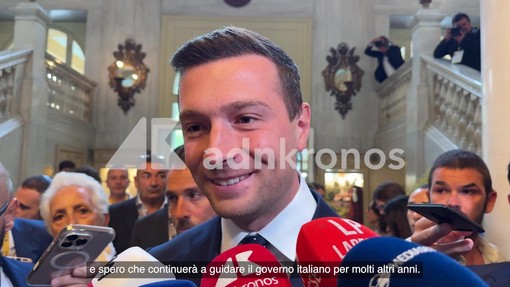 Bardella elogia il governo di Meloni e Salvini: "Spero continui per anni" Bardella elogia il governo di Meloni e Salvini: "Spero continui per anni"