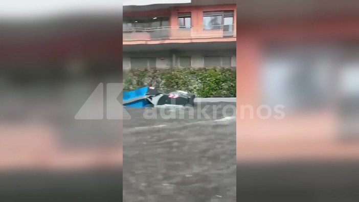 Bomba d'acqua su Roma, le immagini di Corso Francia allagato