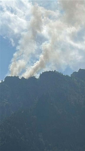 Val Mastallone, altra giornata di battaglia contro il fuoco