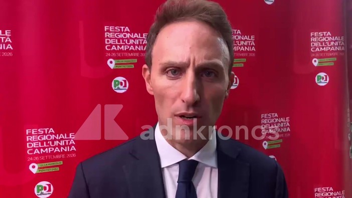 De Luca: "Il governo dovrebbe scusarsi altro che celebrarsi"