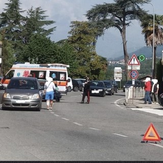 Tamponamento tra due auto a Viverone, ci sono dei feriti: traffico rallentato lungo la via Provinciale
