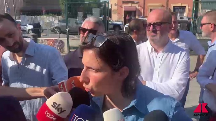 Caso Delmastro, Schlein: "La destra smetta di nascondere le chat" Caso Delmastro, Schlein: "La destra smetta di nascondere le chat"