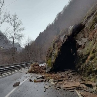 Frana sulla provinciale della Valsermenza