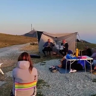 Concerto d'alta quota al sorgere del sole sulle note di Morricone, Piazzolla e Rota