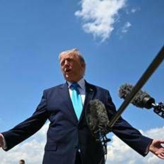 Iran, Trump: "Ho pazienza, aspetto la risposta giusta di Teheran"