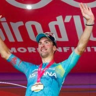 Giro d'Italia, Bettiol vince la 13esima tappa: Eulalio sempre in rosa Giro d'Italia, Bettiol vince la 13esima tappa: Eulalio sempre in rosa