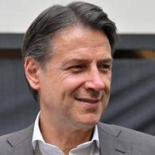 Iran, via libera a mozione in Senato: solo il M5S si astiene