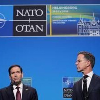 Nato, Alleanza accelera su spesa militare al 5%. L'Europa incalzata da Trump cerca il riscatto Nato, Alleanza accelera su spesa militare al 5%. L'Europa incalzata da Trump cerca il riscatto