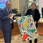 Mihajlović nel 'cuore' di tutti, premio alla memoria e opera d'arte di Benito Macerata