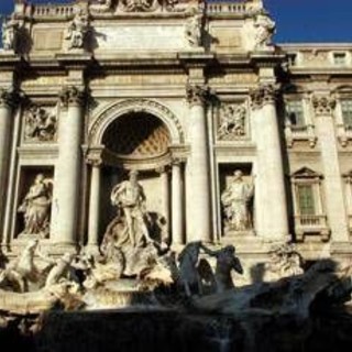 Fontata di Trevi, da 2 febbraio turisti a Roma pagheranno ticket di 2 euro Fontata di Trevi, da 2 febbraio turisti a Roma pagheranno ticket di 2 euro