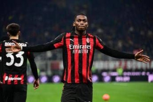 Milan-Lazio 1-0, Leao batte Sarri e fa volare i rossoneri al primo posto