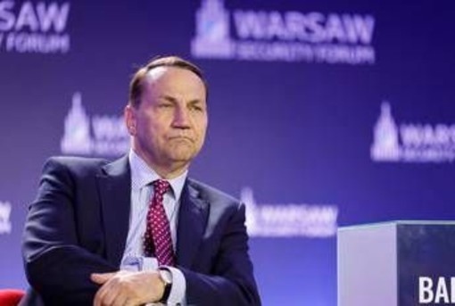Russia, Polonia avverte Nato: "Preparare risposta forte se attacchi ibridi provocano vittime"
