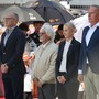 Ecclestone torna sul podio, premia Russell con la medaglia del presidente Fia