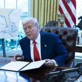 Trump e il rimprovero a Obama: "Ha rivelato informazioni sugli alieni"